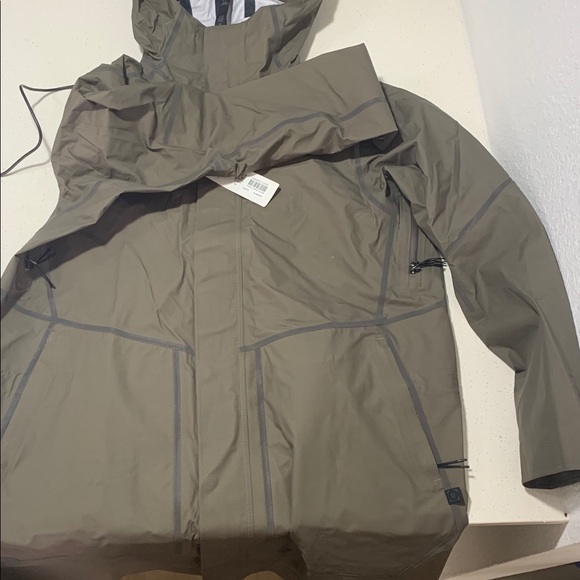 ashta shell jacket